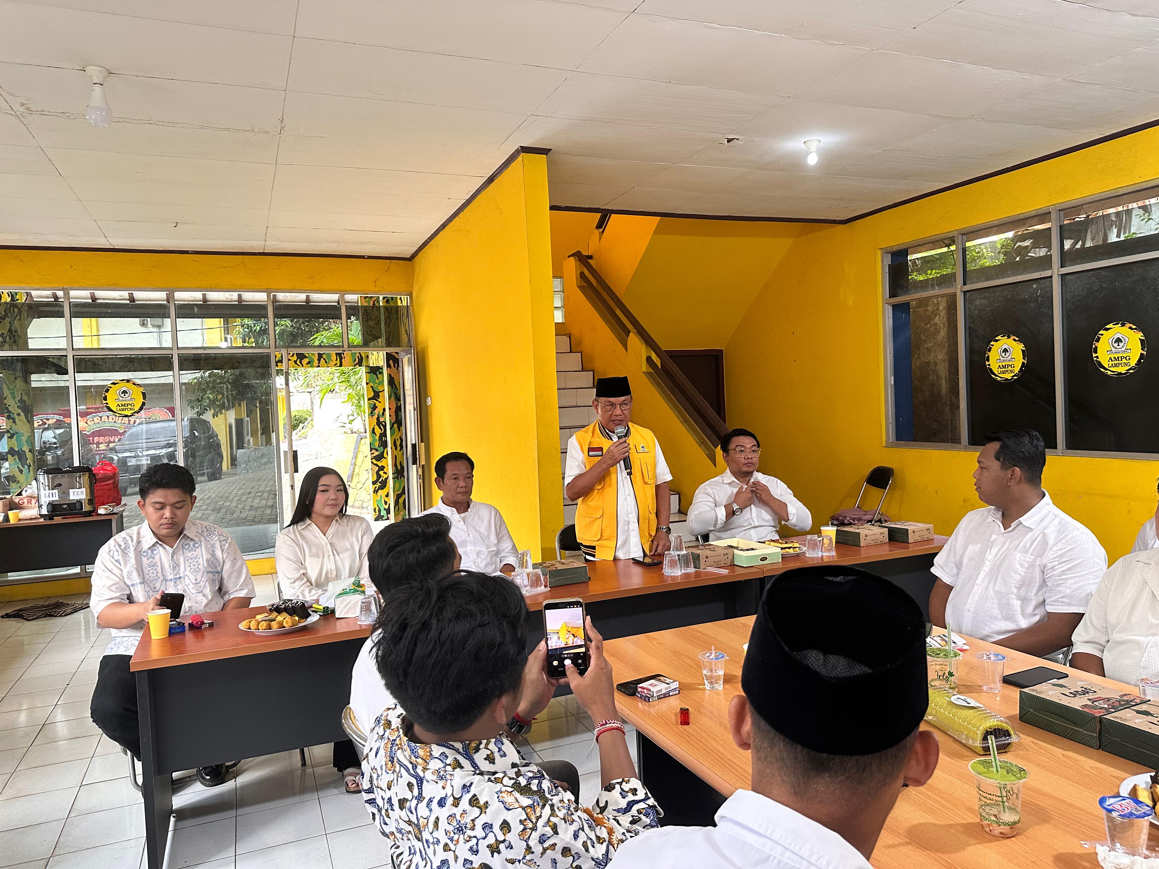 Halalbihalal dan Ajang AMPG Lampung Awards 2026, Hanan A Rozak Beri Penghargaan Kepada Kader Muda